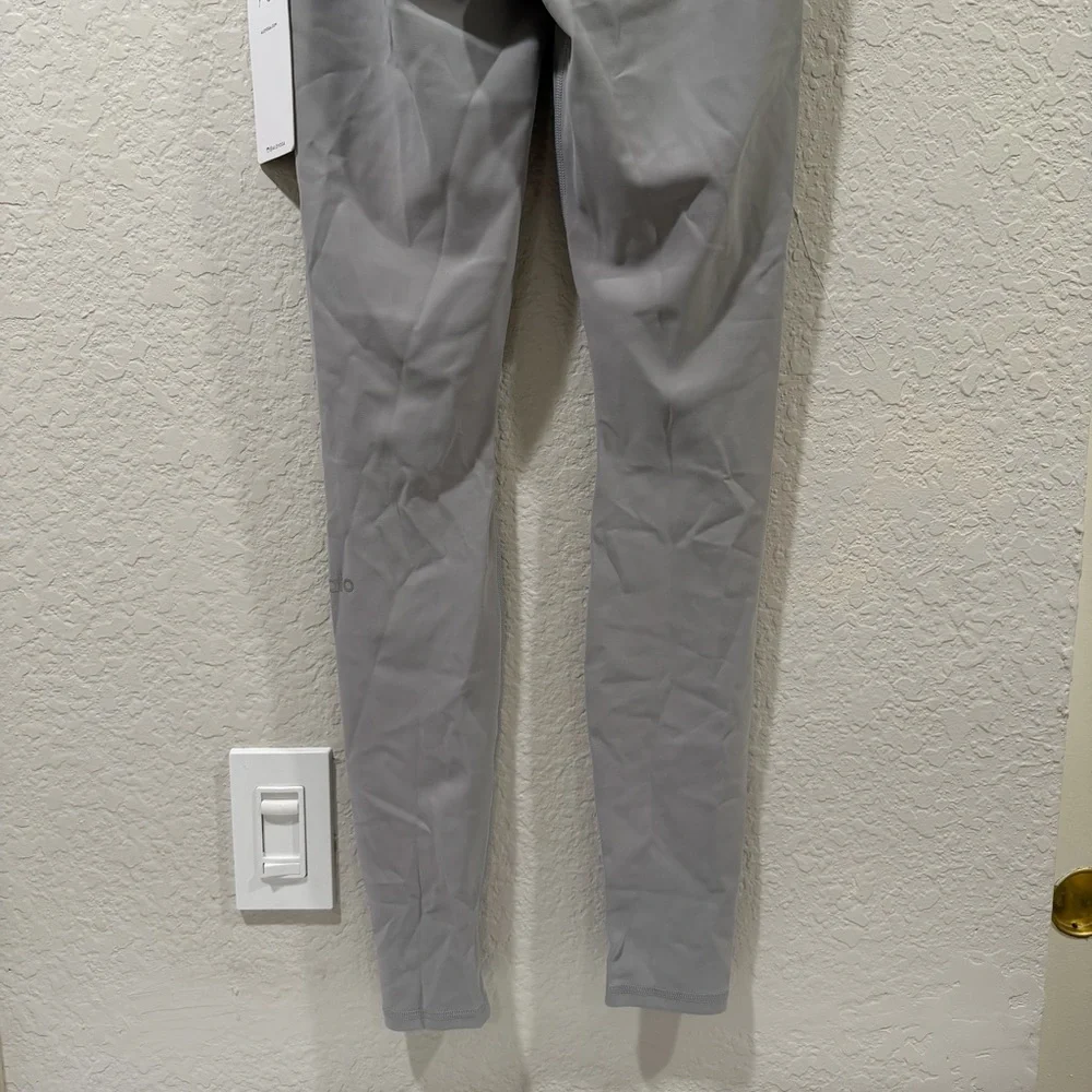 alo yoga high waist ripped warrior legging alloy Size Small
